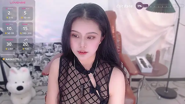 cat-lady-6688 online show from 11.06.25