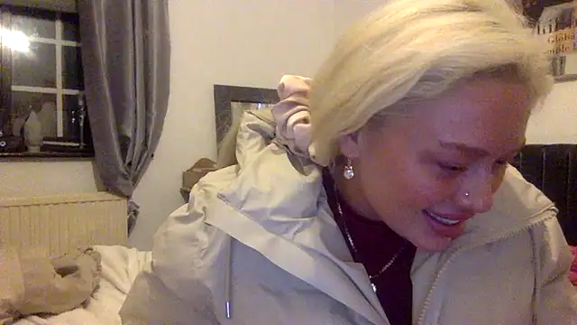 Snapshot of blissdimicco chatting on 02.07.25 blissdimicco online show from 02.07.25