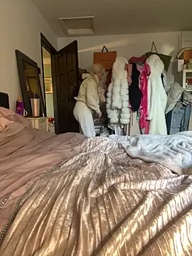 Snapshot of blissdimicco chatting on 03.15.25 blissdimicco online show from 03.15.25