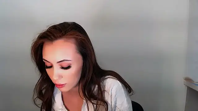 Nikonara Love online show from 11.06.25