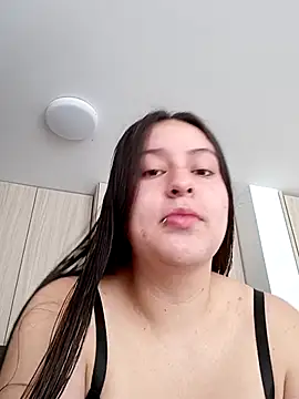 Snapshot of ary-cooper chatting on 10.09.25 ary-cooper online show from 10.09.25