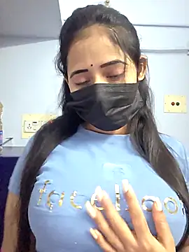 Snapshot of Hot_honey77 chatting on 10.01.25 Hot honey77 online show from 10.01.25