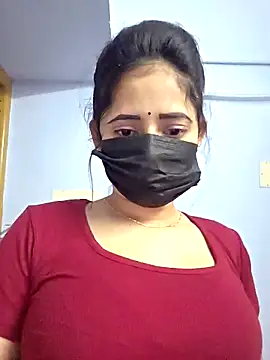 Snapshot of Hot_honey77 chatting on 10.08.25 Hot honey77 online show from 10.08.25