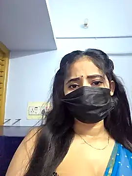 Snapshot of Hot_honey77 chatting on 10.16.25 Hot honey77 online show from 10.16.25