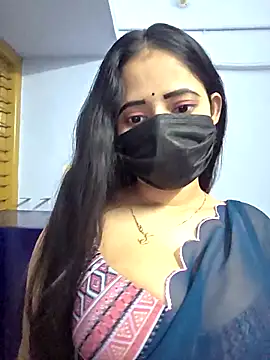 Snapshot of Hot_honey77 chatting on 10.17.25 Hot honey77 online show from 10.17.25