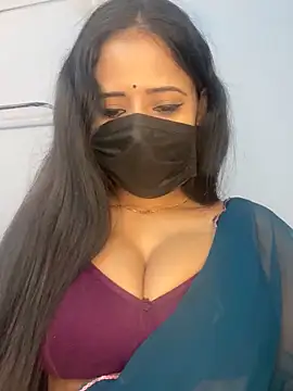 Snapshot of Hot_honey77 chatting on 11.13.25 Hot honey77 online show from 11.13.25