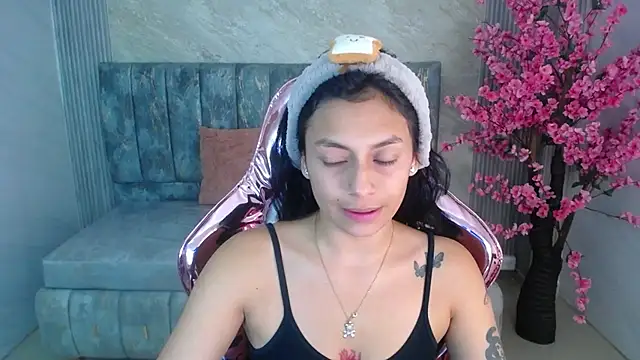 lilith petit sub online show from 02.04.25