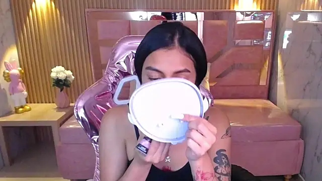 lilith petit sub online show from 02.05.25