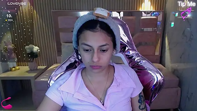 lilith petit sub online show from 02.07.25