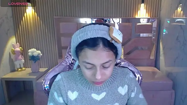 lilith petit sub online show from 02.13.25