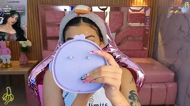 lilith petit sub online show from 10.26.25