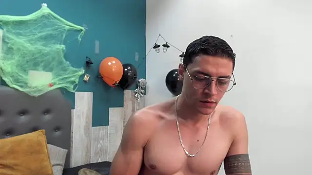 Frank Millers online show from 11.04.25