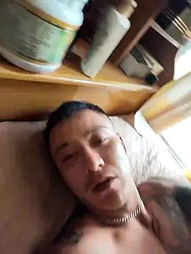 Snapshot of Ch420 chatting on 10.13.25 Ch420 online show from 10.13.25