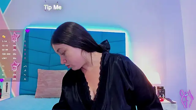 Luciana brown  online show from 01.25.25