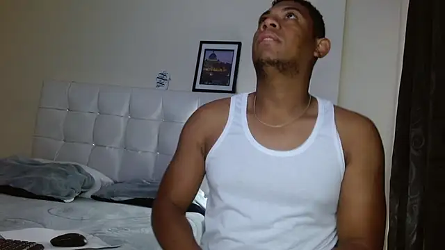 Snapshot of Therocablack chatting on 02.02.25 Therocablack online show from 02.02.25