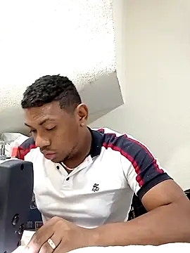 Snapshot of Therocablack chatting on 02.25.25 Therocablack online show from 02.25.25