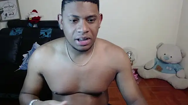 Snapshot of Therocablack chatting on 03.08.25 Therocablack online show from 03.08.25