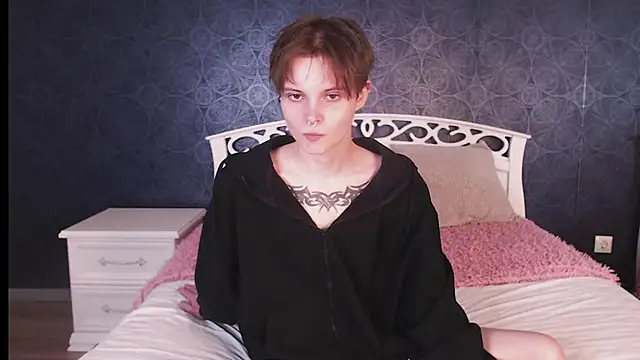 Snapshot of DemianEnglen chatting on 05.27.26 DemianEnglen online show from 05.27.26