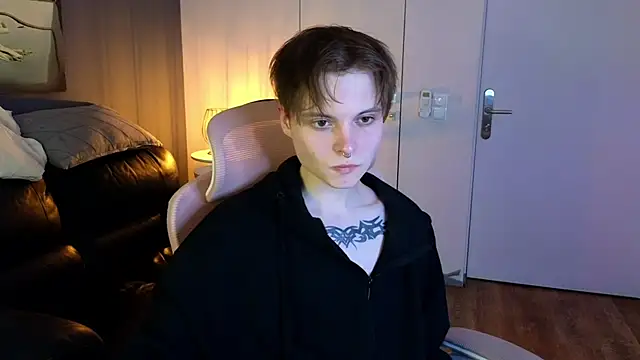 Snapshot of DemianEnglen chatting on 06.01.26 DemianEnglen online show from 06.01.26