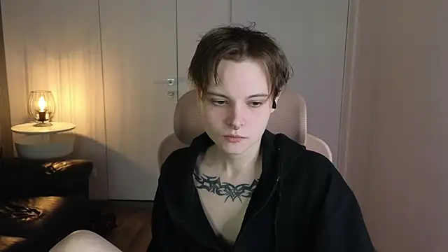 Snapshot of DemianEnglen chatting on 06.01.26 DemianEnglen online show from 06.01.26
