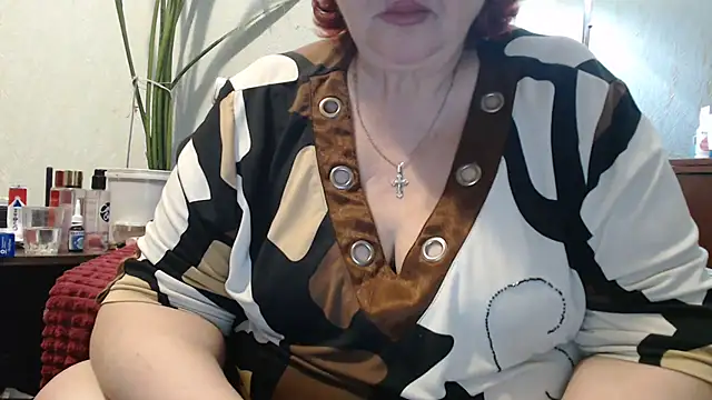 Snapshot of DeniseeRosea chatting on 04.29.26 DeniseeRosea online show from 04.29.26