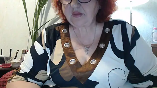 Snapshot of DeniseeRosea chatting on 05.28.26 DeniseeRosea online show from 05.28.26