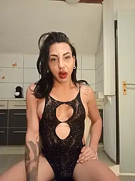 Snapshot of PiccolaDany chatting on 09.14.25 PiccolaDany online show from 09.14.25