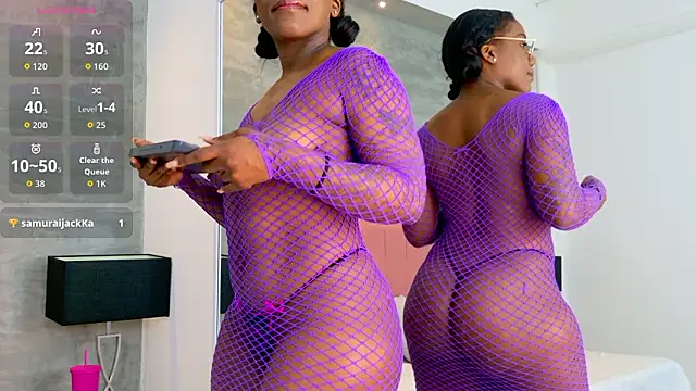 Alaia Colins online show from 03.04.26