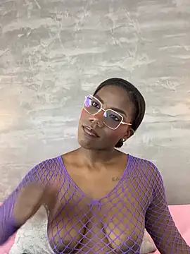 Snapshot of Alaia_Colins chatting on 07.15.26 Alaia Colins online show from 07.15.26