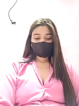 Snapshot of Simran-001 chatting on 05.01.26 Simran-001 online show from 05.01.26