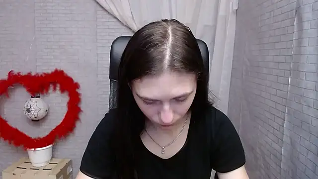 AmandaJi  online show from 02.13.25