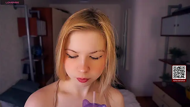 LynetHakes online show from 10.01.25