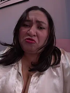 KarlaWild online show from 11.19.25