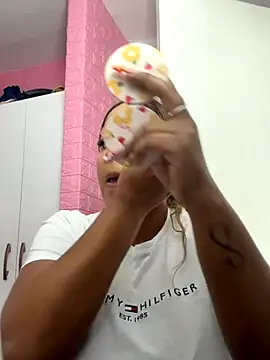 Snapshot of alibellsex chatting on 10.17.25 alibellsex online show from 10.17.25