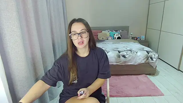 singletrouble online show from 10.31.25