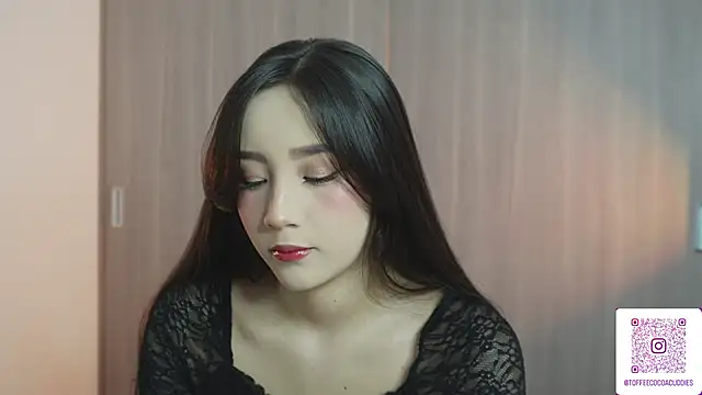 sophi lii online show from 04.11.26