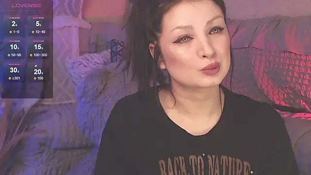 BritneyBarker online show from 12.30.24