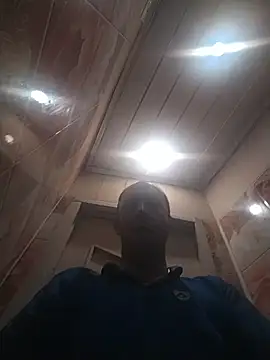 MaxDevilWhite online show from 10.25.25