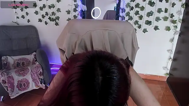 saray  jones online show from 11.11.25