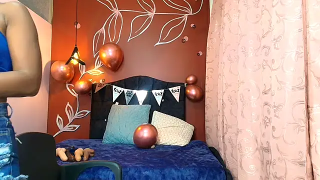 Sara Naugty online show from 01.25.25