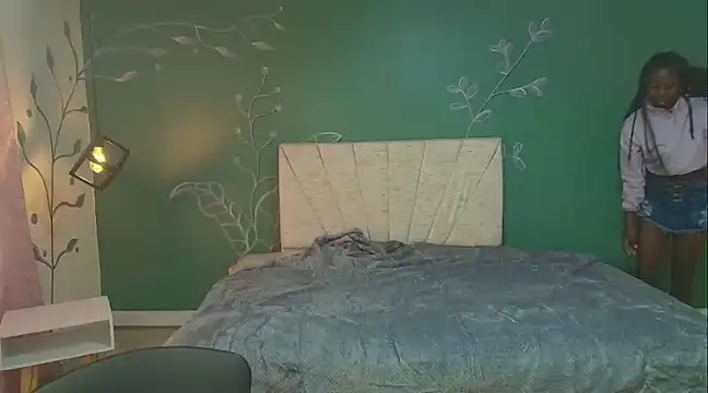 Sara Naugty online show from 03.13.25