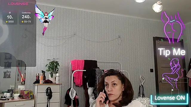 Soffya Soy online show from 11.23.25