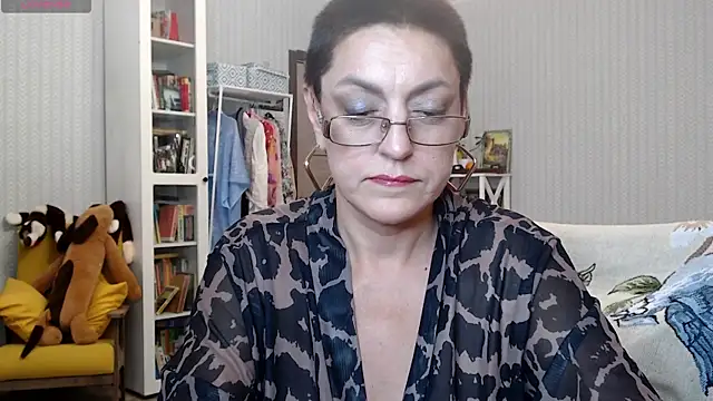 Soffya Soy online show from 06.17.26