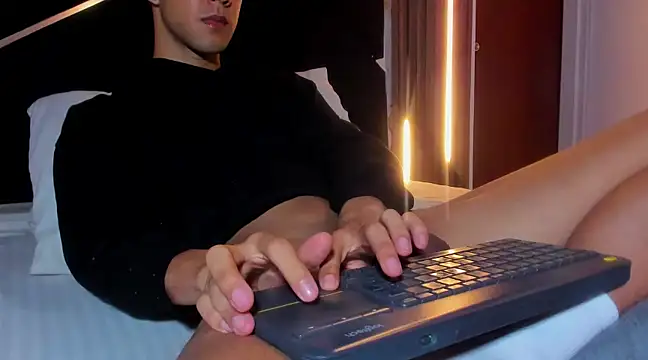 Jeremmy Love online show from 03.12.25