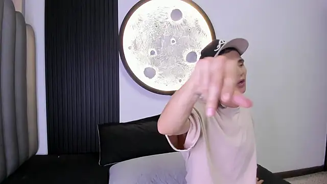 Snapshot of Martshall09 chatting on 10.10.25 Martshall09 online show from 10.10.25