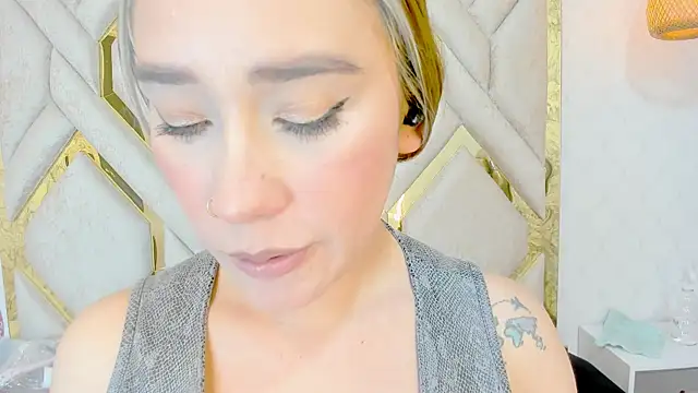 Lannajansen online show from 02.08.25