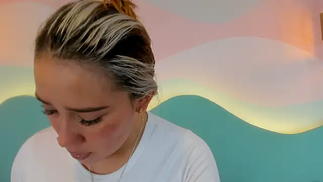 Lannajansen online show from 02.25.26