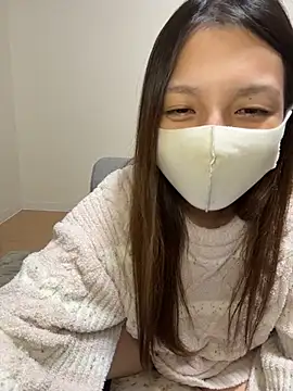 Snapshot of anchan69 chatting on 10.30.25 anchan69 online show from 10.30.25