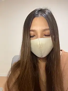 Snapshot of anchan69 chatting on 11.04.25 anchan69 online show from 11.04.25