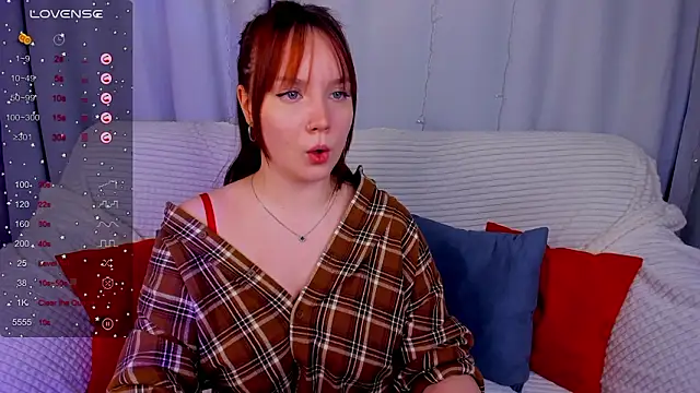 Snapshot of maya_suun chatting on 02.01.26 maya suun online show from 02.01.26